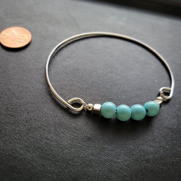 NWT HANDMADE BOHO WESTERN TURQUOISE BEAD CUFF BRACELET - Picture 1 of 3